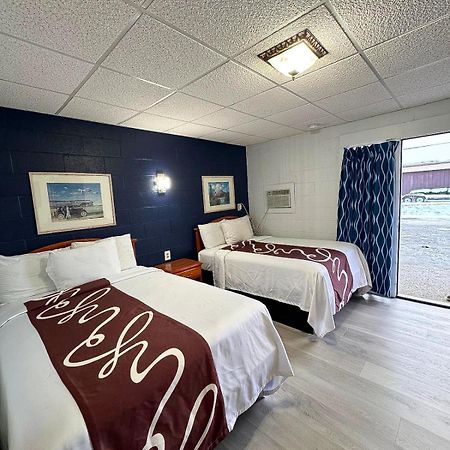 Sleep-Ees Inn, Saginaw & Frankenmuth Экстерьер фото