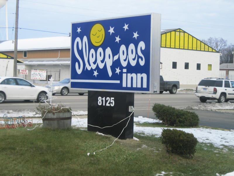 Sleep-Ees Inn, Saginaw & Frankenmuth Экстерьер фото