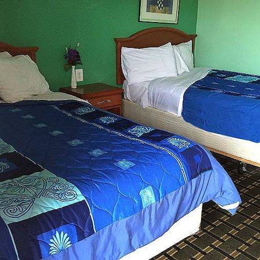 Sleep-Ees Inn, Saginaw & Frankenmuth Экстерьер фото